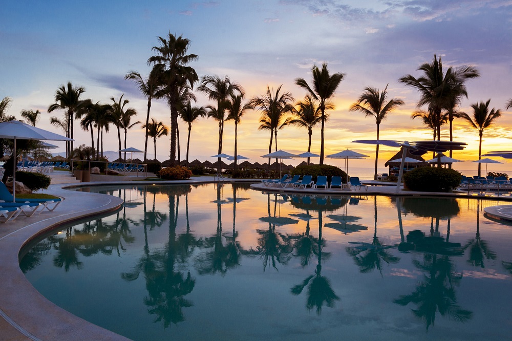 Pool at Sunset Hard Rock - Blog Pool at Sunset